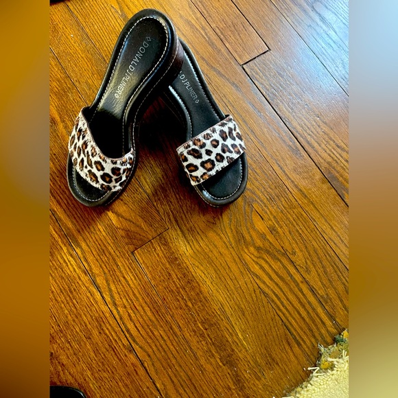 Animal print slides by Donald J Pliner - Picture 2 of 6
